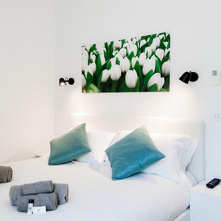White Loft Como Central - The House Of Travelers Buitenkant foto