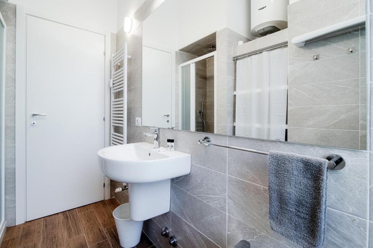 White Loft Como Central - The House Of Travelers Buitenkant foto